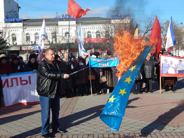 9 декабря 2013 - митинг в Симферополе против переворота в Киеве 193